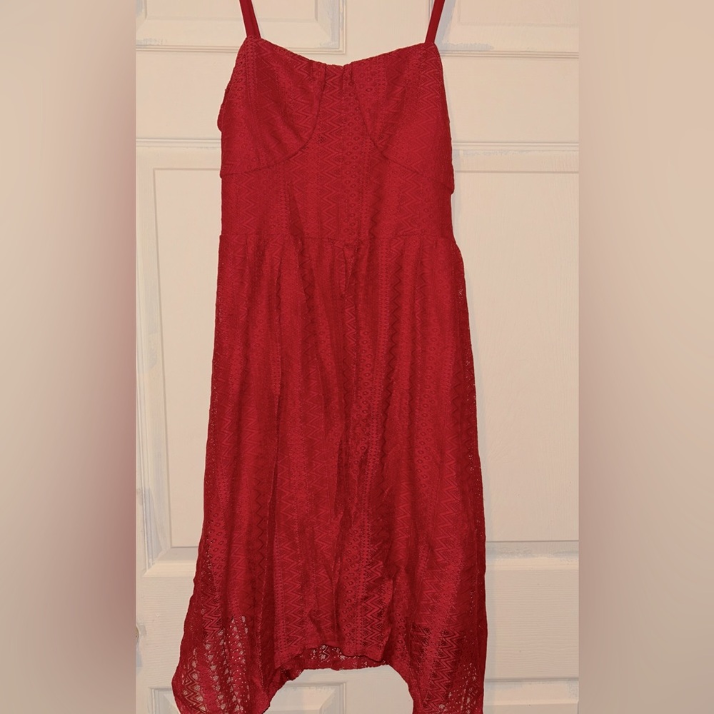 Lace Midi Dress 🌹